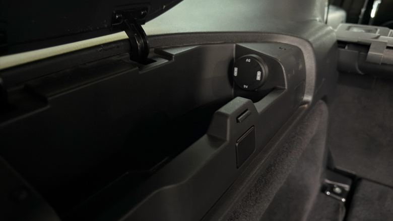 Land Rover Discovery 3.0 D300 R-Dynamic HSE 5dr Auto Diesel Station Wagon